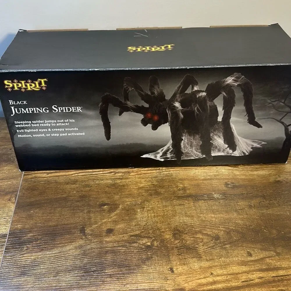 Spirit Halloween Black Jumping Spider 01116706 24” Decor USE ONLY DOESNT‎ WORK